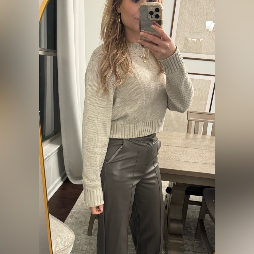 Women's Light Grey Crop Sweater - Picture 11 of 16